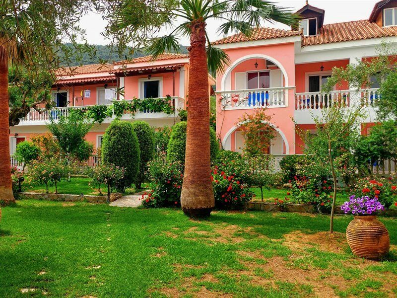 Kyprianos Hotel de apartamente Keri