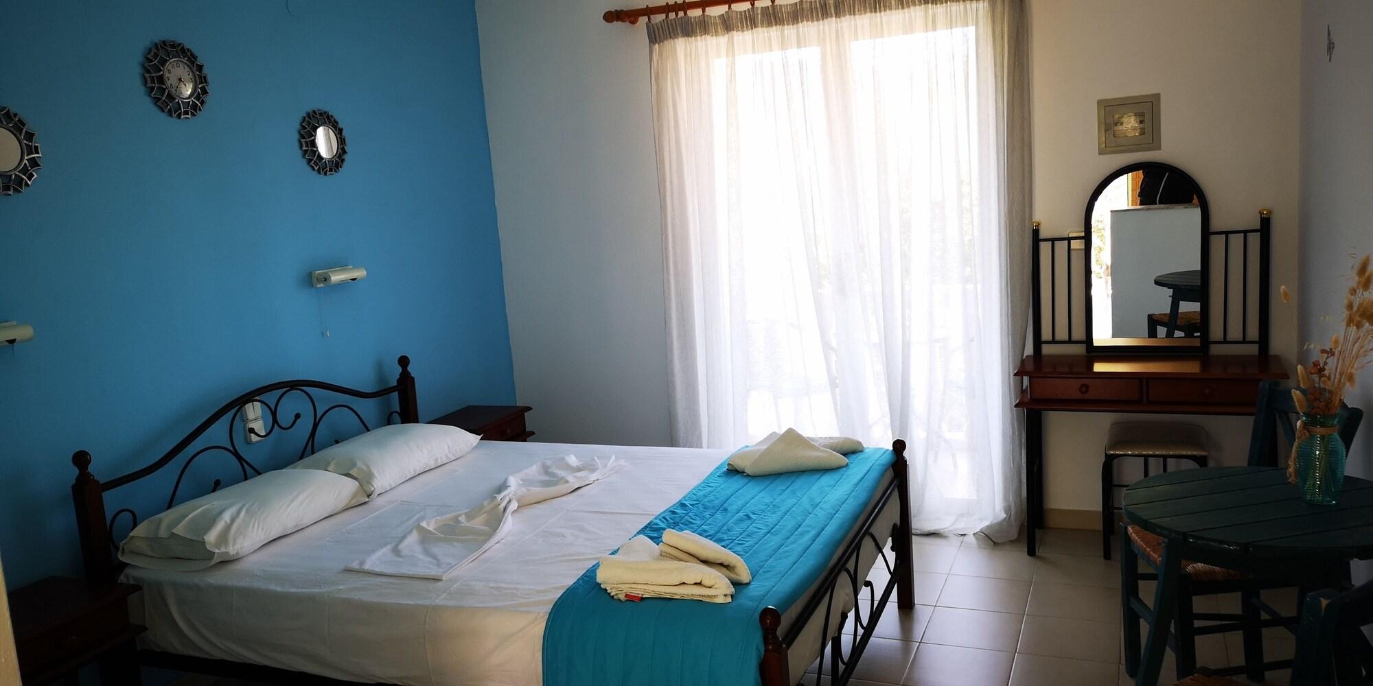 Aparthotel Kyprianos 3*